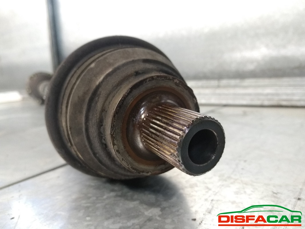 Semiasse usato Seat Altea 2004, codice BJB – foto 4 di 5