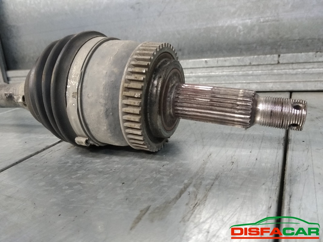 Semiasse usato Kia Carens 2006, codice D4EA – foto 2 di 5