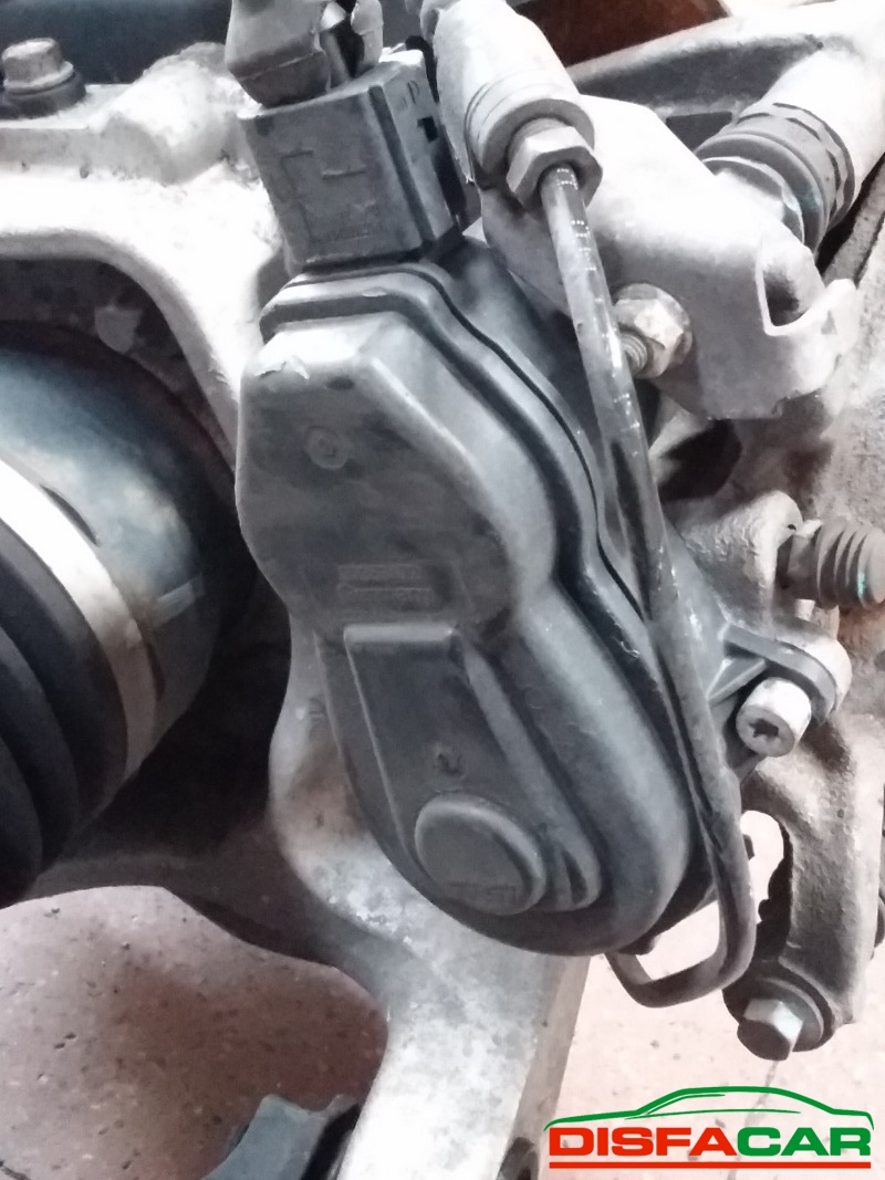 Differenziale posteriore usato Jeep Cherokee 4X4 CAMBIO AUTOMATICO 2015 – foto 8 di 17