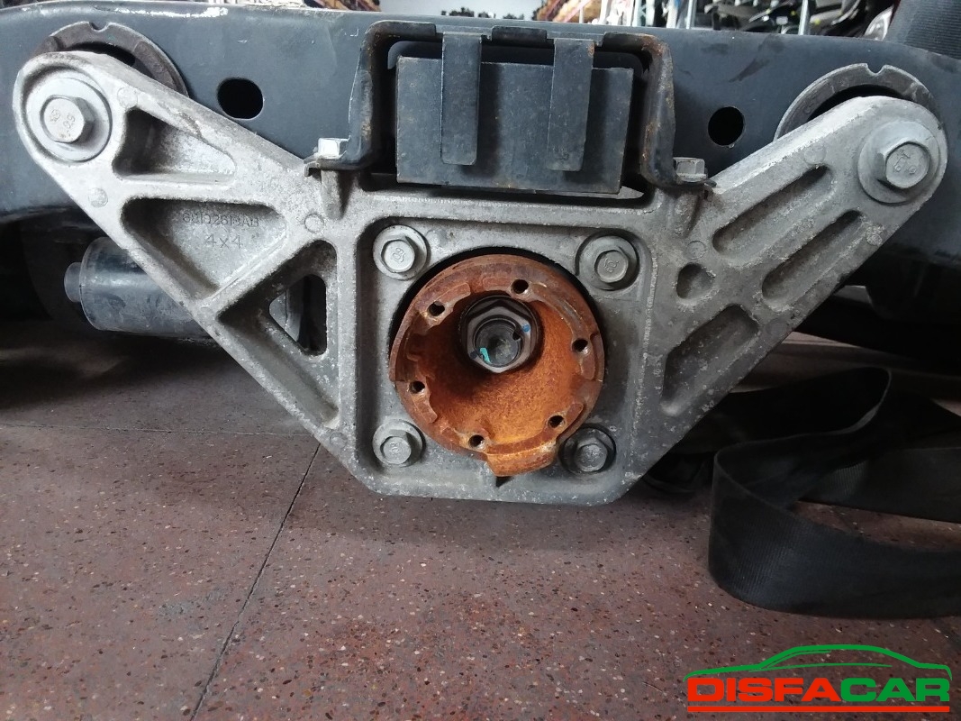 Differenziale posteriore usato Jeep Cherokee 4X4 CAMBIO AUTOMATICO 2015 – foto 10 di 17