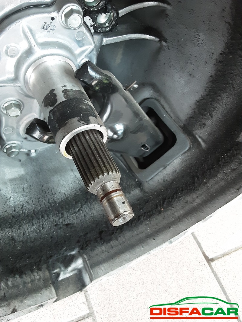Cambio usato Mazda MX-5 2008, codice L8 – foto 2 di 9