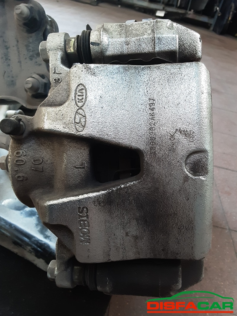 Telaietto anteriore usato Hyundai Tucson 2010 – foto 4 di 11