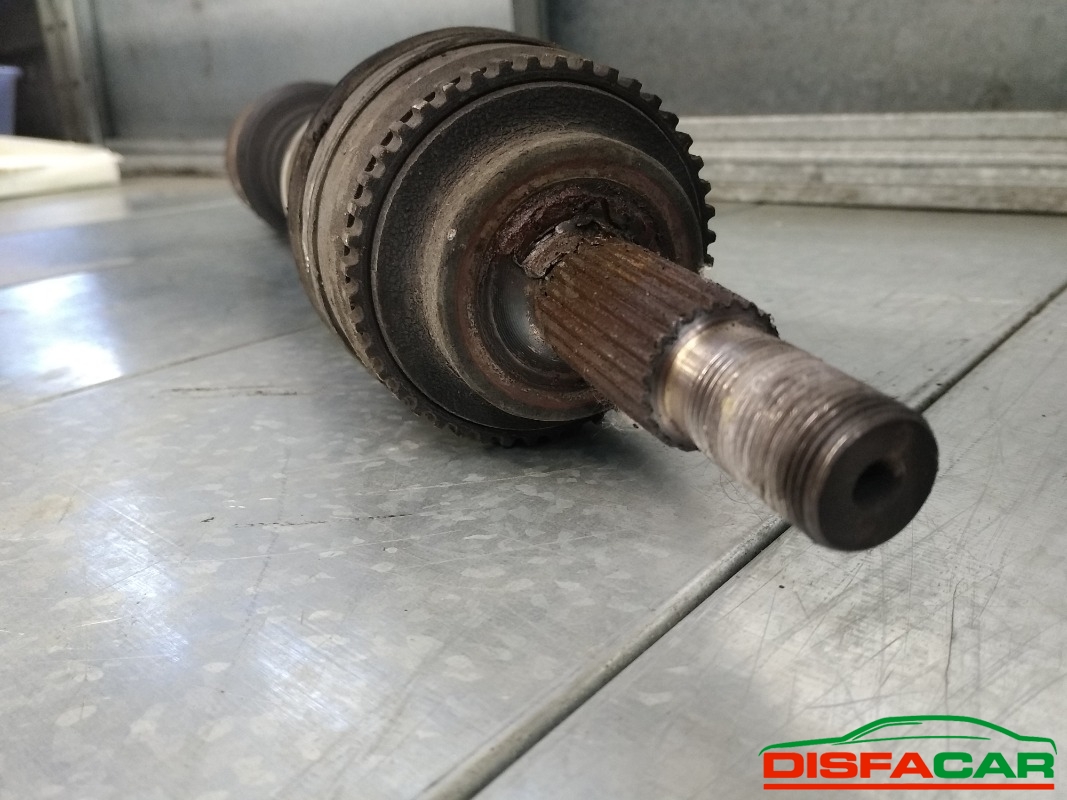 Semiasse usato Renault Kangoo 2003, codice K9KT7 – foto 4 di 5