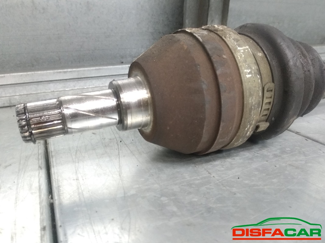 Semiasse usato Opel Zafira 1999, codice Z16XE – foto 3 di 5