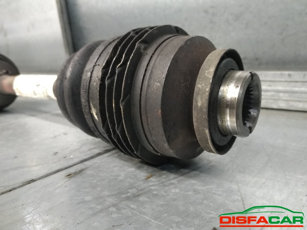 Semiasse usato Hyundai Tucson 2004, codice D4EA – foto 2 di 5