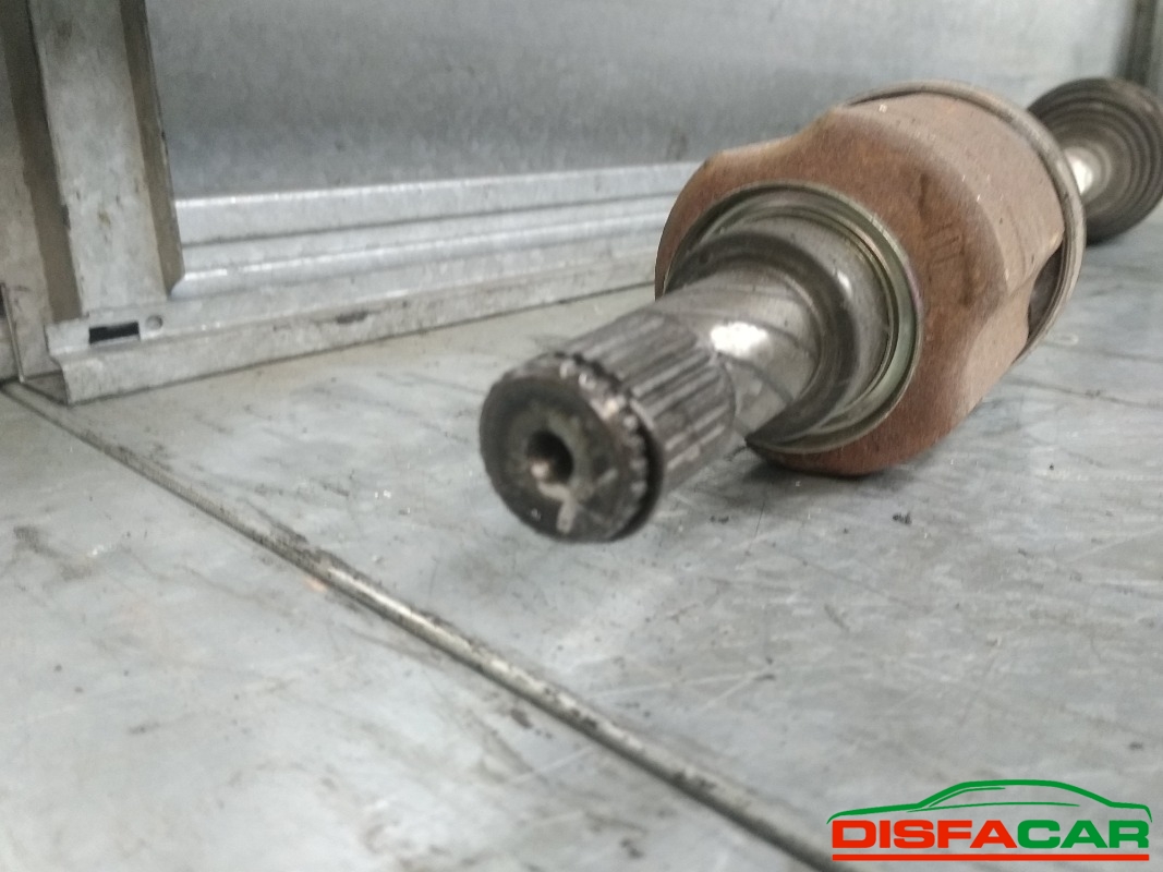 Semiasse usato Renault Scenic 2009, codice K9KJ8 – foto 5 di 5