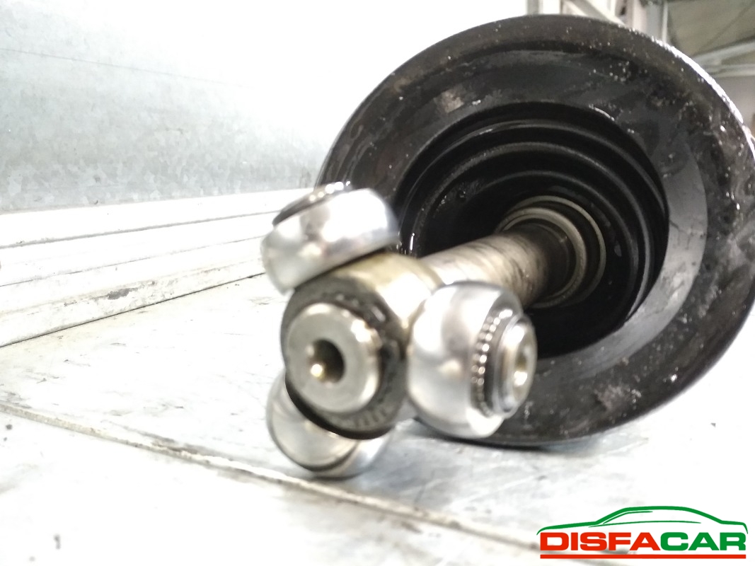 Semiasse usato Renault Kangoo 2003, codice F9Q37 – foto 5 di 5
