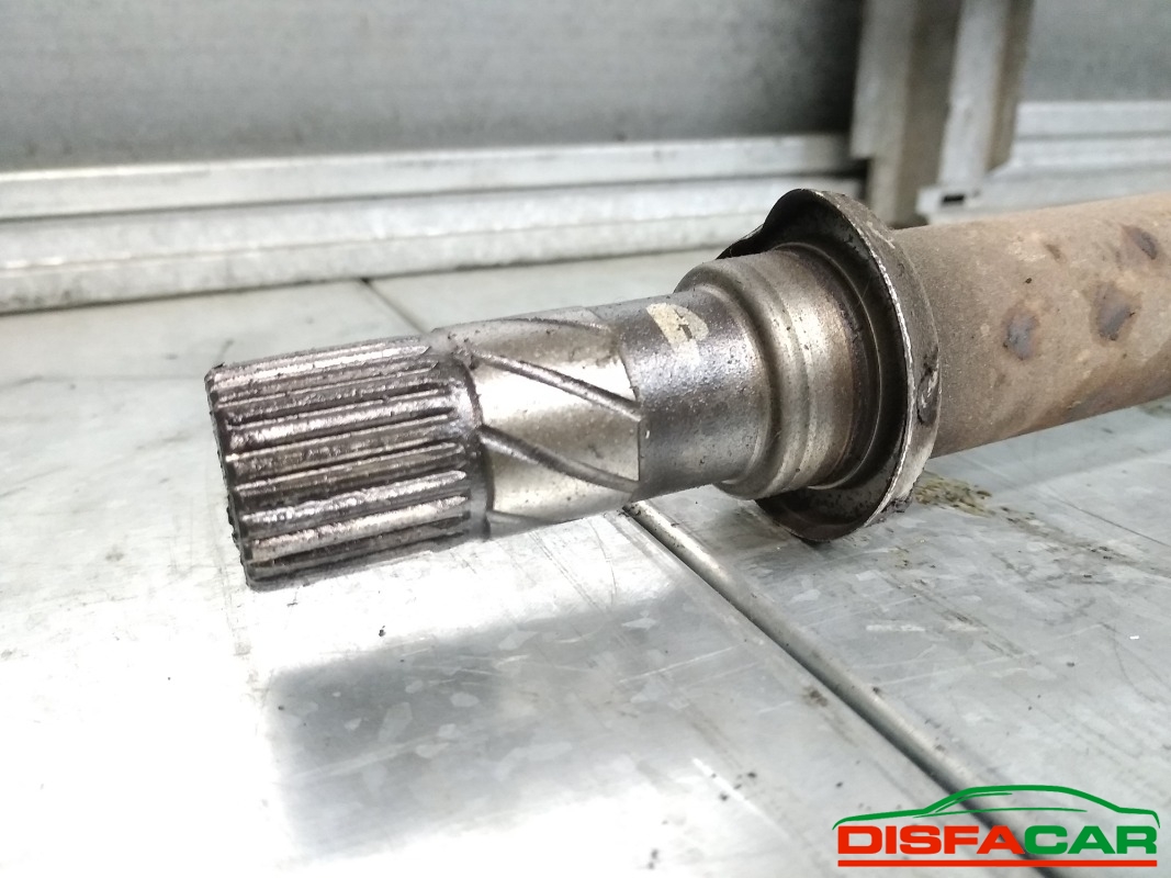 Semiasse usato Renault Clio 2005, codice K9KM7 – foto 3 di 5