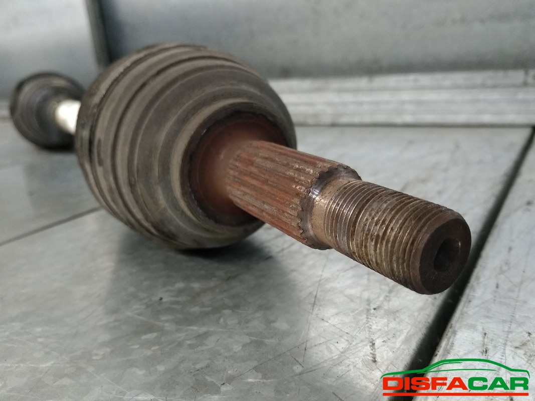 Semiasse usato Renault Clio 2005, codice K9KM7 – foto 4 di 5