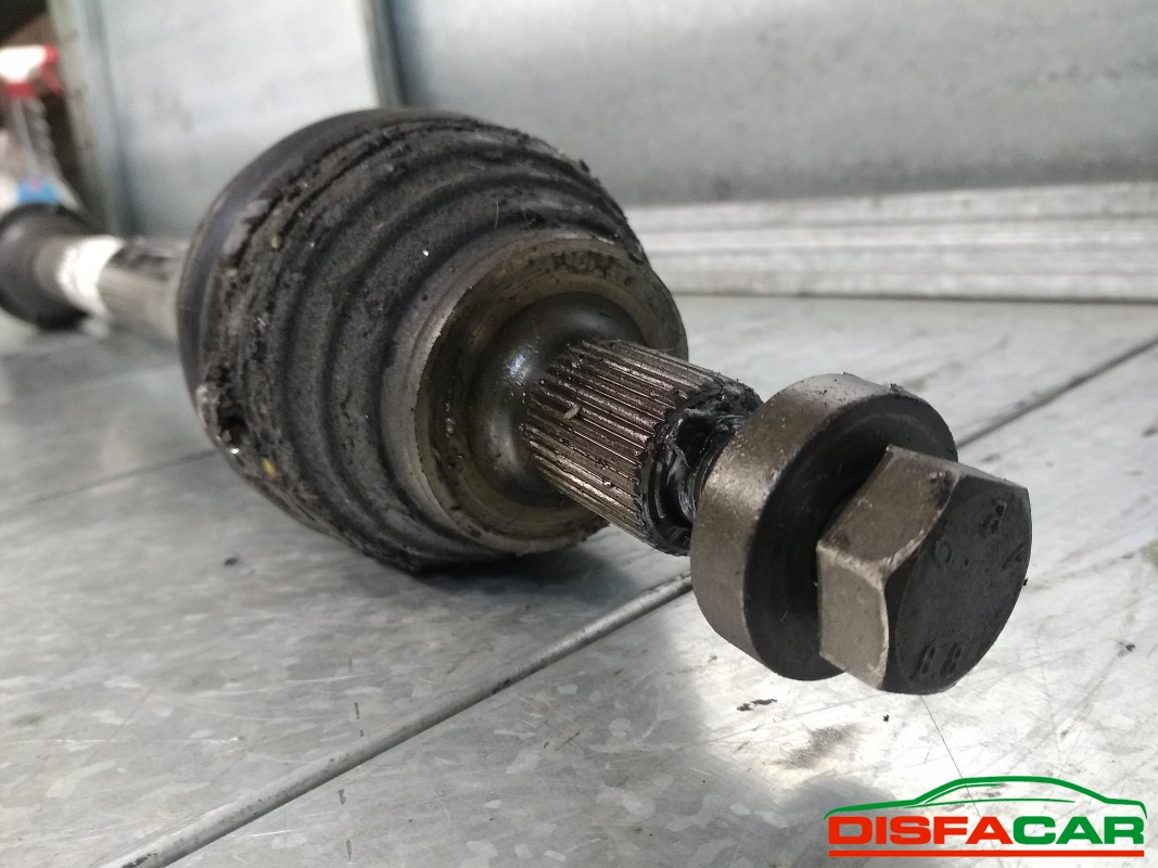 Semiasse usato Volkswagen Touran 2003, codice BXE – foto 4 di 5