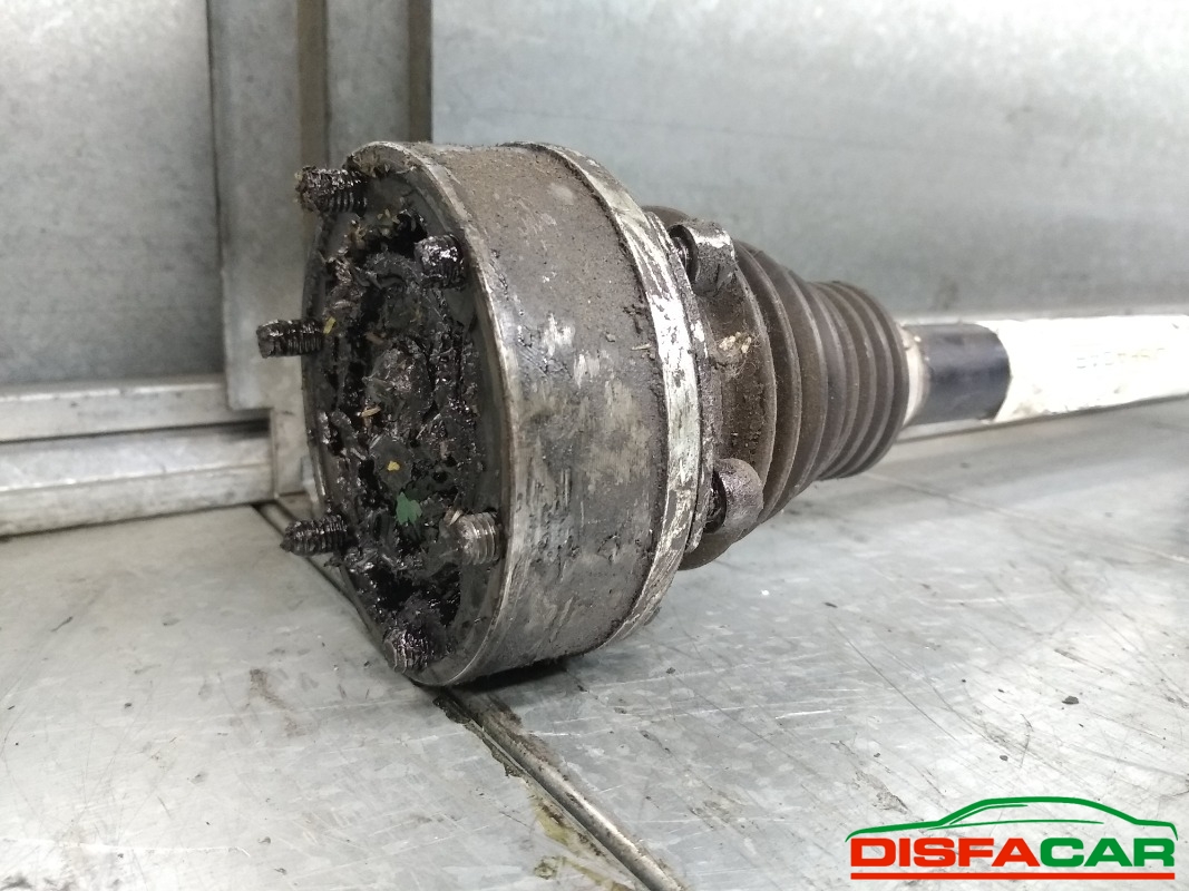 Semiasse usato Volkswagen Touran 2003, codice BXE – foto 3 di 5