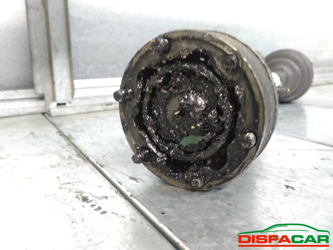 Semiasse usato Volkswagen Touran 2003, codice BXE – foto 5 di 5