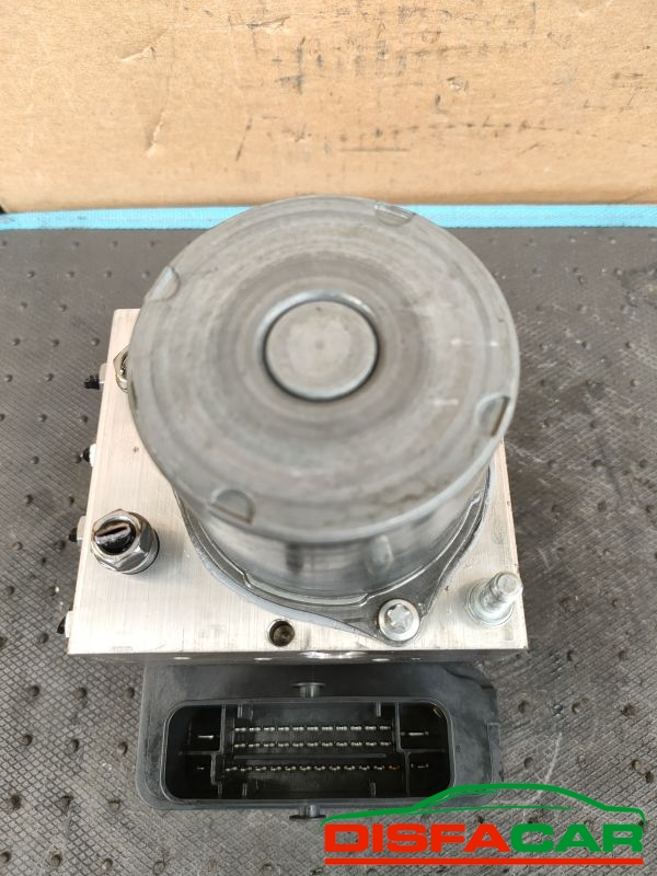 Centralina ABS usata Volkswagen Polo 09>, codice 6c0614517e – foto 11 di 12