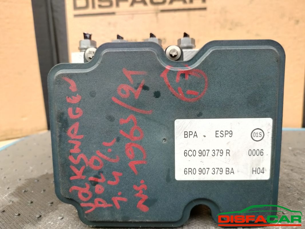 Centralina ABS usata Volkswagen Polo 09>, codice 6c0614517e – foto 12 di 12