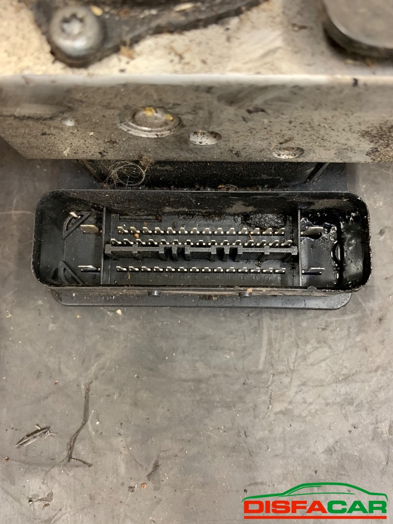 Centralina ABS usata Ssangyong Kyron, codice 48940-09001 – foto 8 di 8