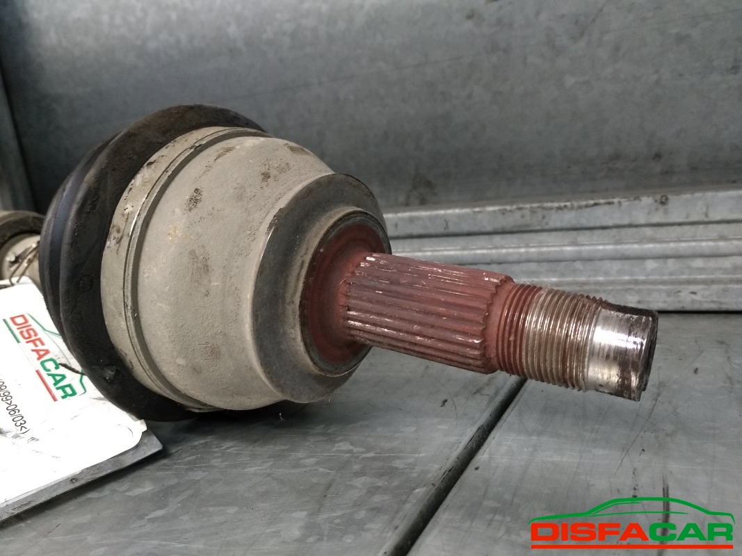 Semiasse usato Fiat Punto 2a SERIE 1999, codice 188A2000 – foto 2 di 5