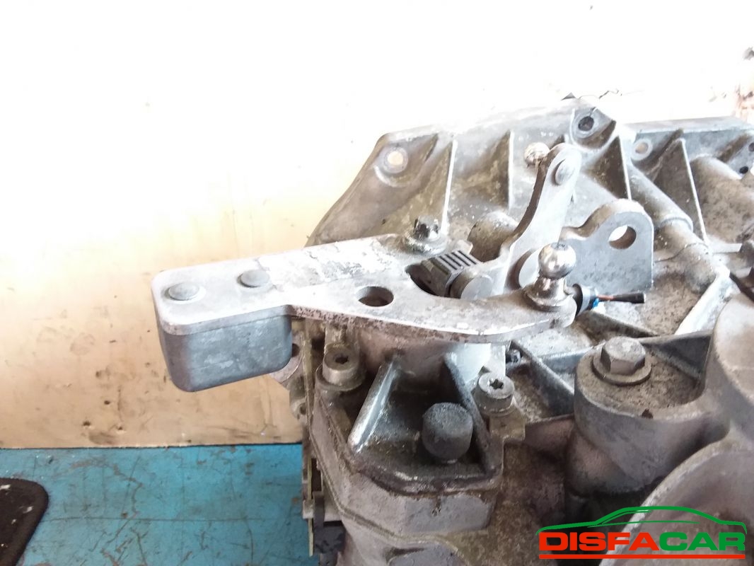 Cambio usato MINI Cooper (R55/R56) CAMBIO 1257 DA LAVARE 2006, codice N12B16A – foto 7 di 12