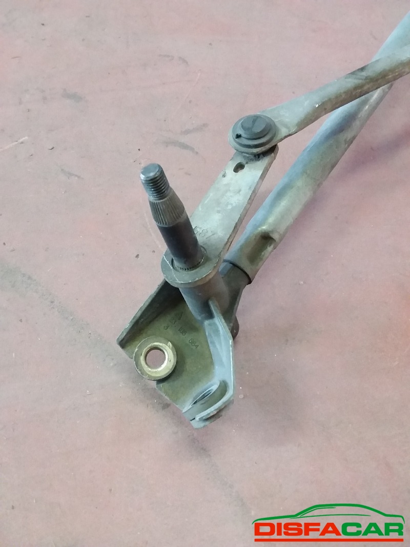 Leveraggio tergi usato Chrysler Voyager 3A SERIE 1995 – foto 6 di 6