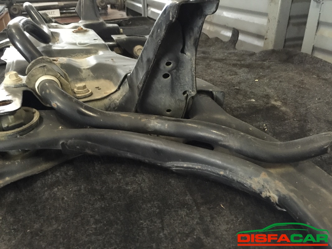 Telaietto anteriore usato Toyota Yaris FRP 2006, codice 1KRFE – foto 2 di 8