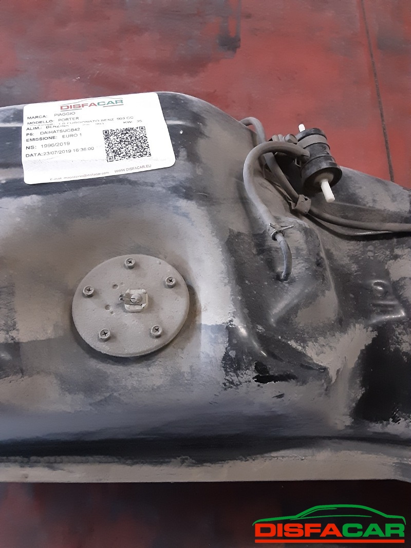 Serbatoio usato Piaggio Porter, codice DAIHATSUCB 42 – foto 3 di 5