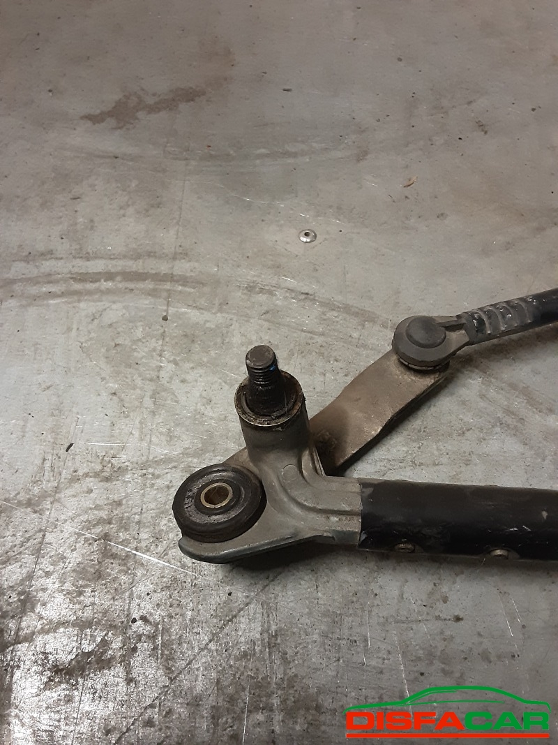 Leveraggio tergi usato Toyota Carina 2002 – foto 4 di 4