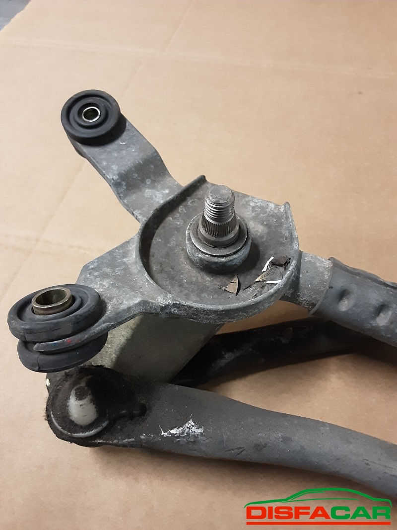 Leveraggio tergi usato Toyota Avensis Verso 2003 – foto 4 di 4
