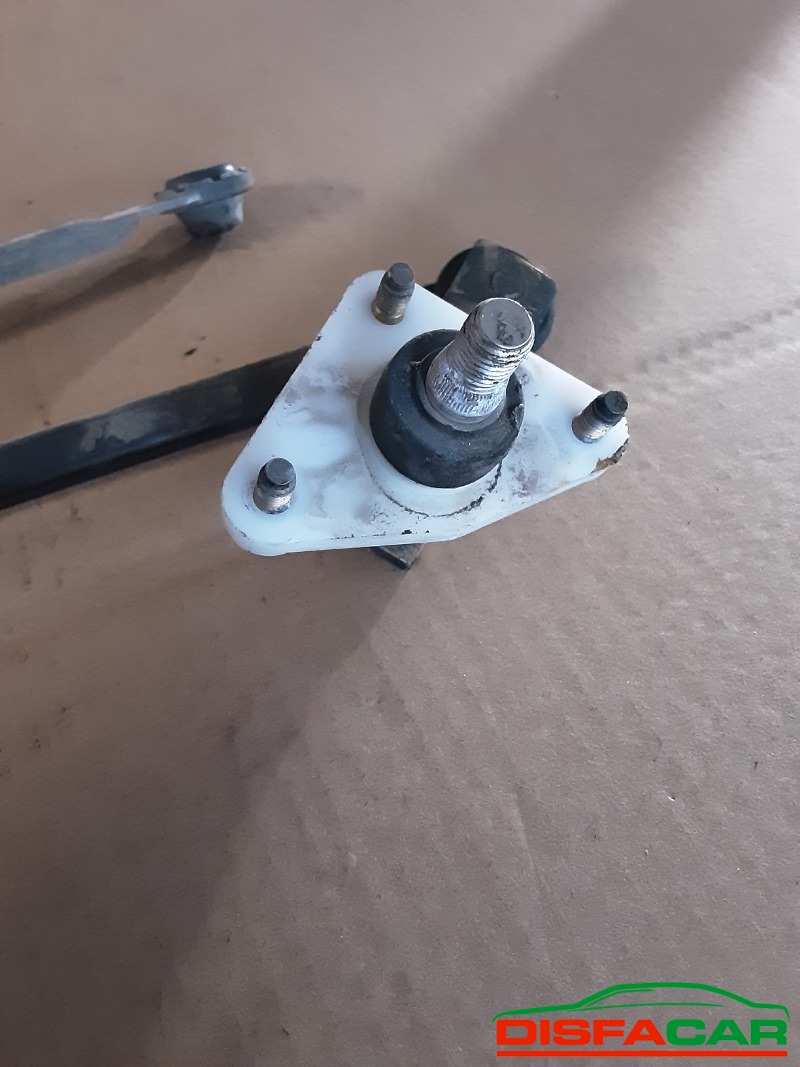 Leveraggio tergi usato Nissan Terrano 1997 – foto 2 di 3