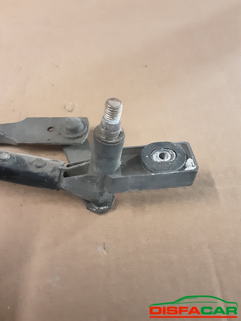 Leveraggio tergi usato Volvo 440 460 1987 – foto 2 di 4