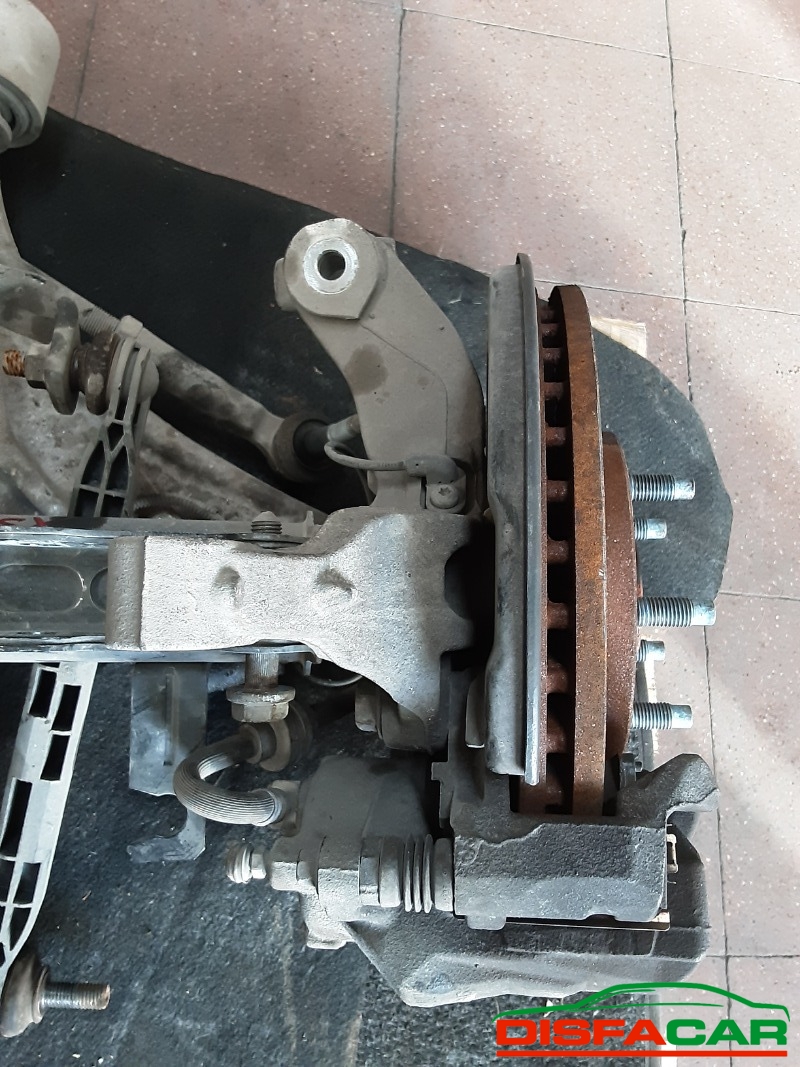 Telaietto anteriore usato Opel Astra J GTC 2009, codice A13DTE – foto 4 di 14