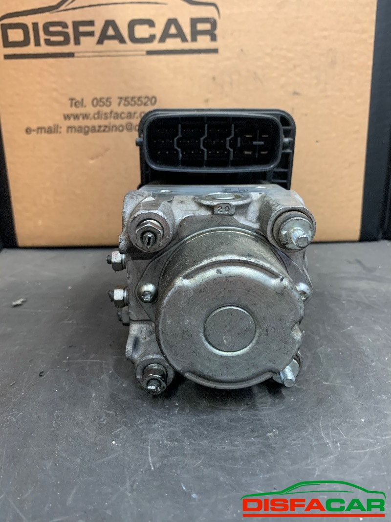 Centralina ABS usata Suzuki Jimny 4X4 1999, codice 07j020068 – foto 5 di 7