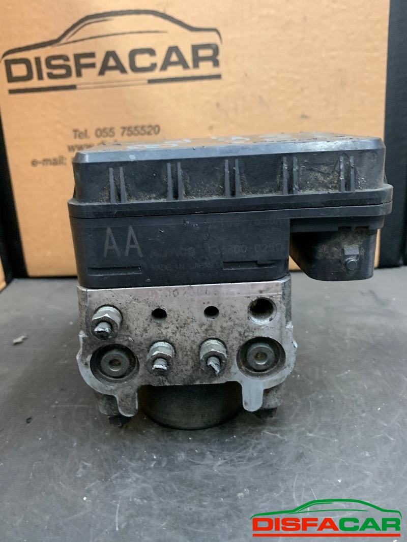 Centralina ABS usata Suzuki Jimny 4X4 1999, codice 07j020068 – foto 4 di 7