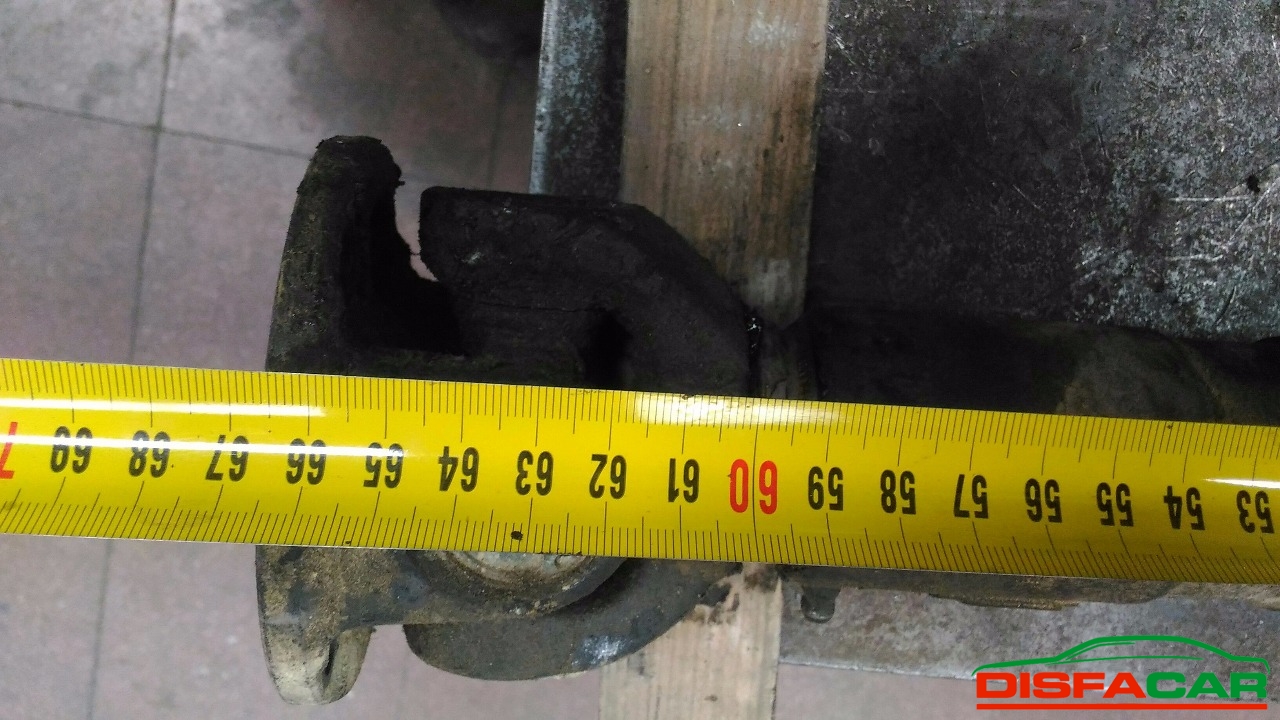 Albero di trasmissione usato Land Rover Defender 110. TD5 1998, codice 15P – foto 7 di 9