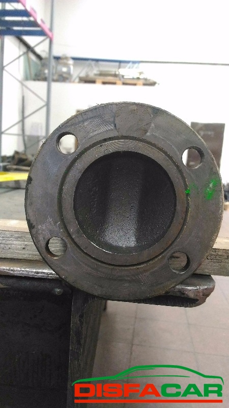 Albero di trasmissione usato Land Rover Defender 110. TD5 1998, codice 15P – foto 2 di 9