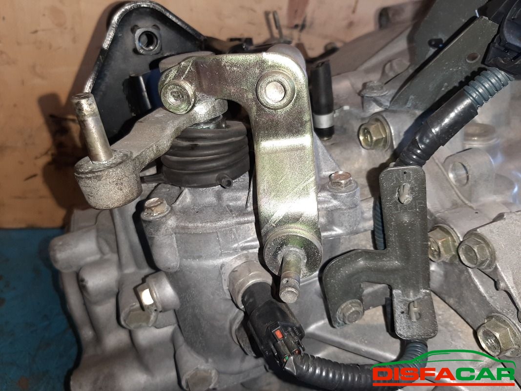 Cambio usato Nissan X-Trail 4x4 2003, codice YD22ETI – foto 6 di 10
