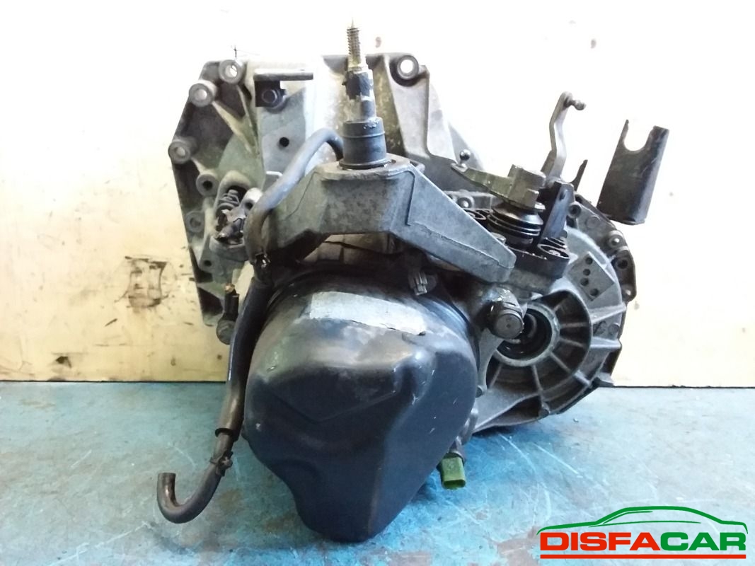 Cambio usato Nissan Micra K12E - NISSAN NOTE 2002, codice HR16 – foto 4 di 11