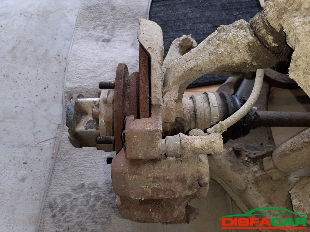 Assale anteriore con differenziale 4x4 usato Daihatsu Feroza 1992, codice HD-C – foto 4 di 13