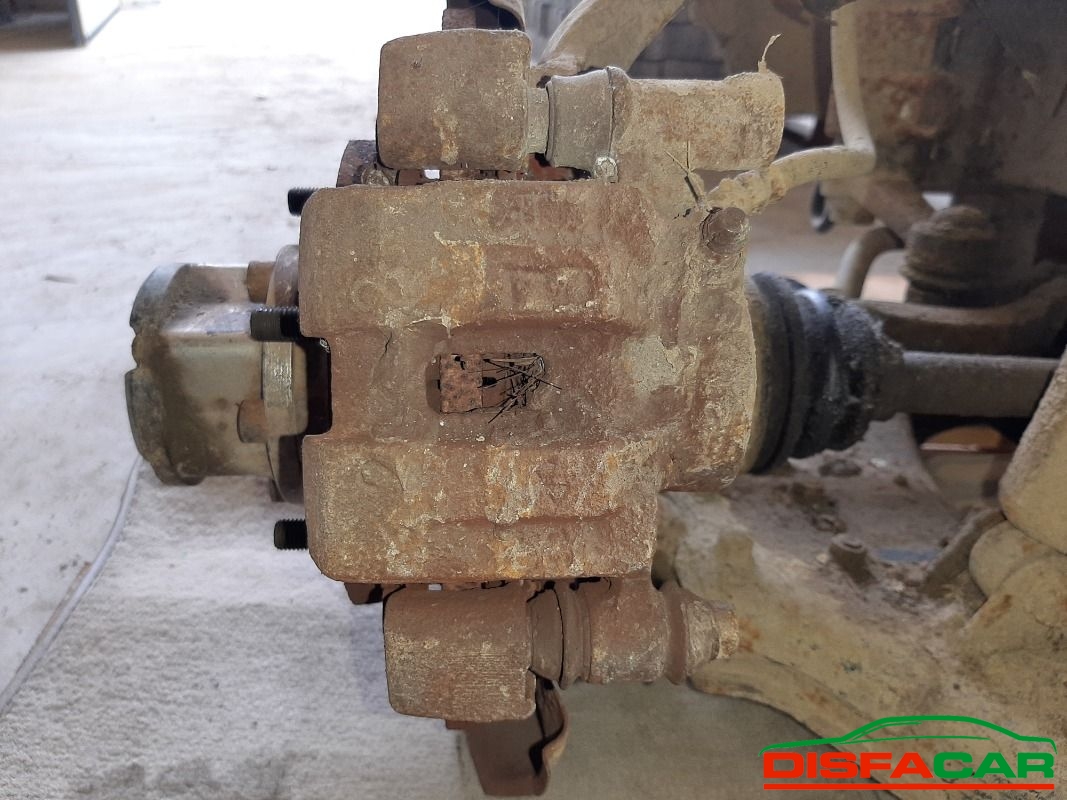 Assale anteriore con differenziale 4x4 usato Daihatsu Feroza 1992, codice HD-C – foto 3 di 13