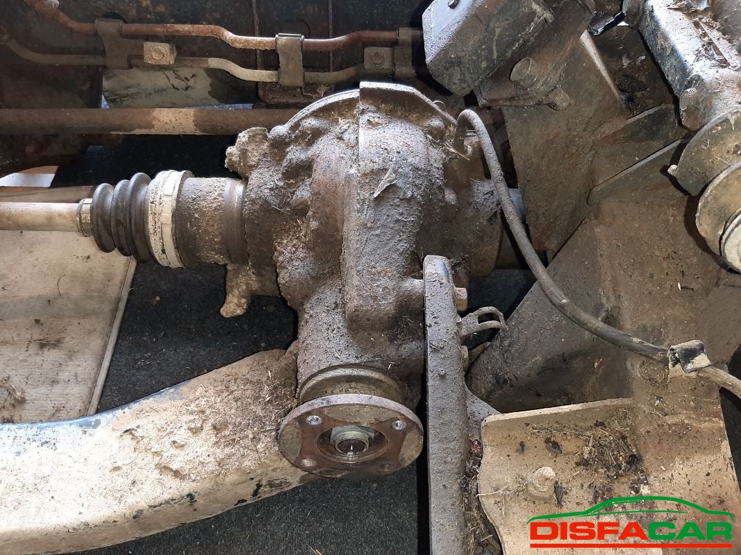 Assale anteriore con differenziale 4x4 usato Daihatsu Feroza 1992, codice HD-C – foto 10 di 13