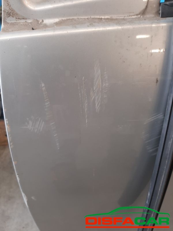 Lamierati usati Toyota Aygo MANCA MANIGLIA PRESENZA DI GRAFFI 2005 – foto 2 di 3