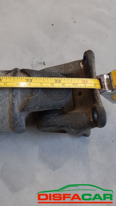 Albero di trasmissione usato Nissan PickUp 2.5 King cab 1994 – foto 9 di 10