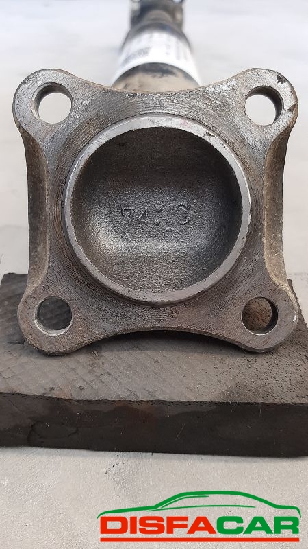 Albero di trasmissione usato Nissan PickUp 2.5 King cab 1994 – foto 6 di 10