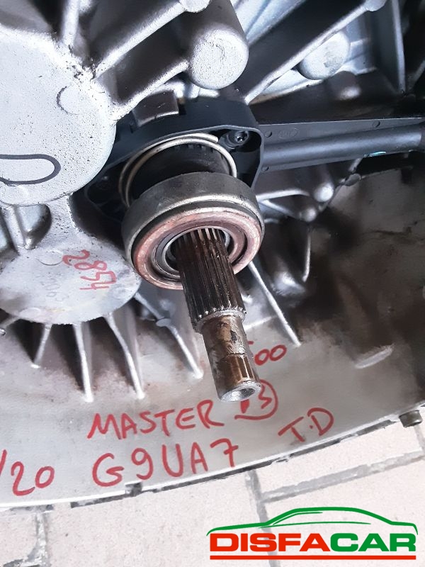 Cambio usato Renault Master T26/120 2003, codice G9UA7 – foto 2 di 10