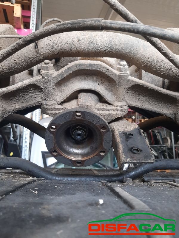 Differenziale posteriore usato Mitsubishi Pajero 2000, codice 4M41 – foto 11 di 13