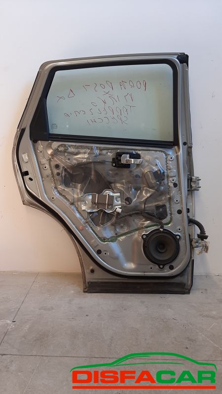 Lamierati usati Nissan Qashqai+2 2007 – foto 2 di 2