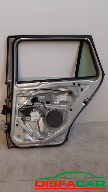 Lamierati usati Volkswagen Golf VARIANT 2008 – foto 2 di 2