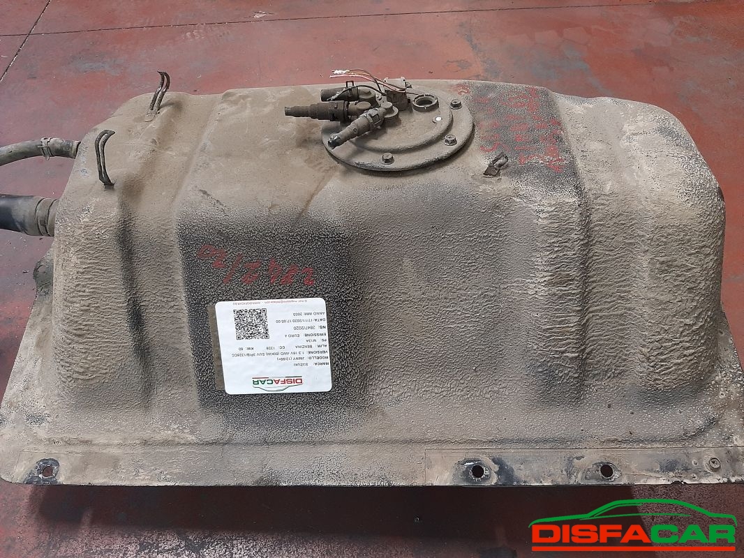 Serbatoio usato Suzuki Jimny 4x4 1999, codice M13A – foto 2 di 5