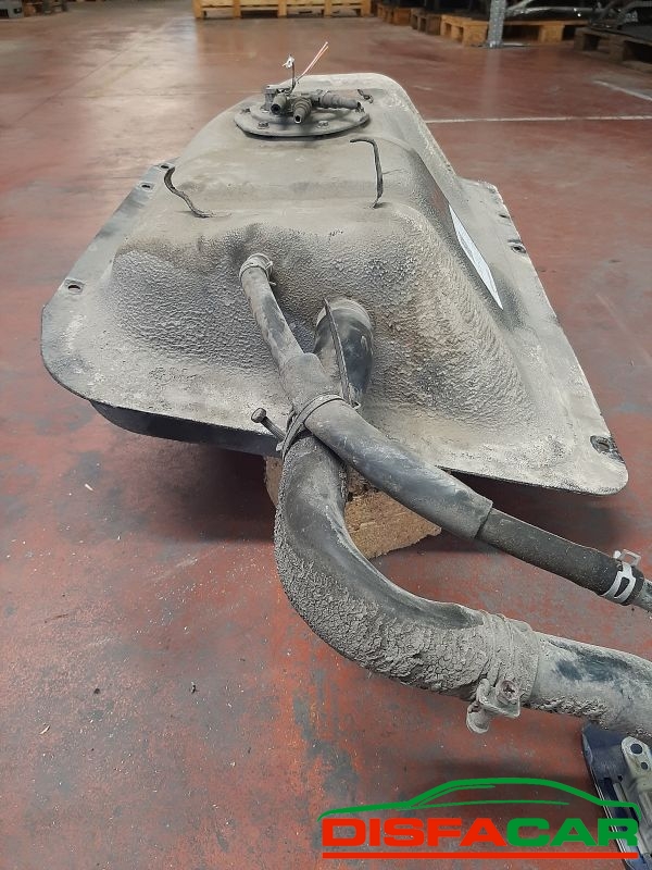 Serbatoio usato Suzuki Jimny 4x4 1999, codice M13A – foto 4 di 5