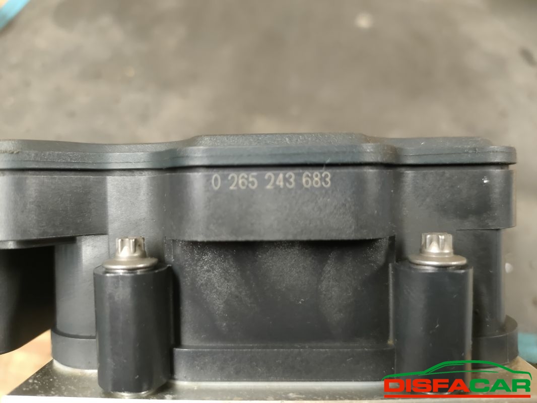 Centralina ABS usata Dacia Sandero 2A SERIE 2012, codice 269633 – foto 4 di 11