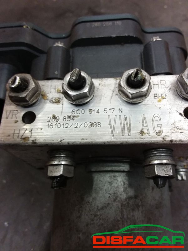 Centralina ABS usata Seat Ibiza 2016, codice 6c0514517n – foto 2 di 8