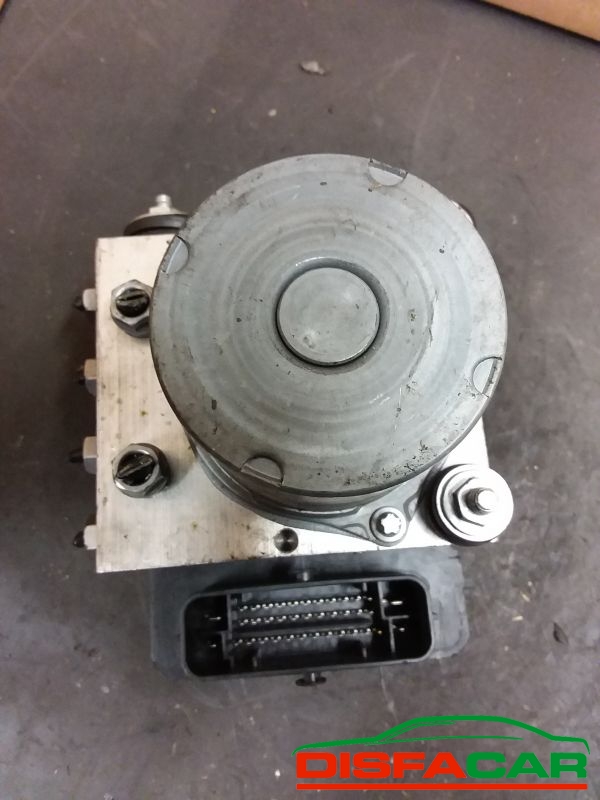 Centralina ABS usata Seat Ibiza 2016, codice 6c0514517n – foto 7 di 8